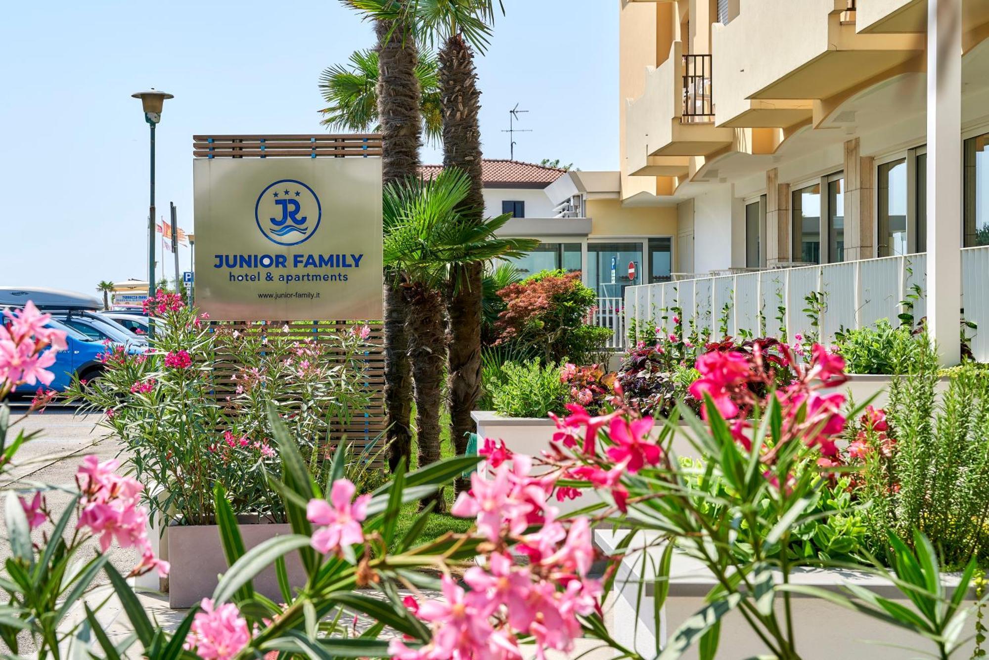 Junior Family Hotel Cavallino-Treporti Exterior photo