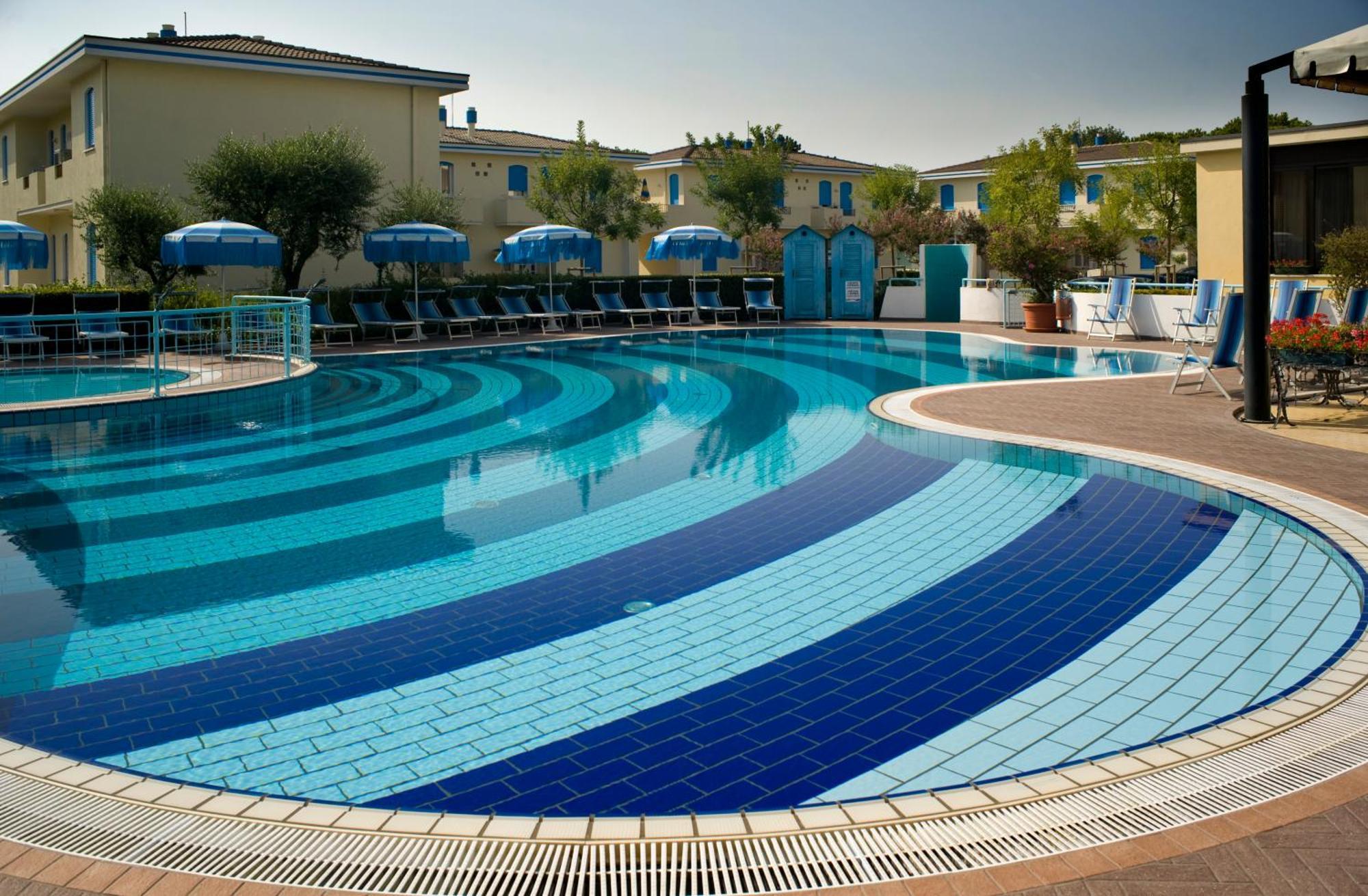 Junior Family Hotel Cavallino-Treporti Exterior photo