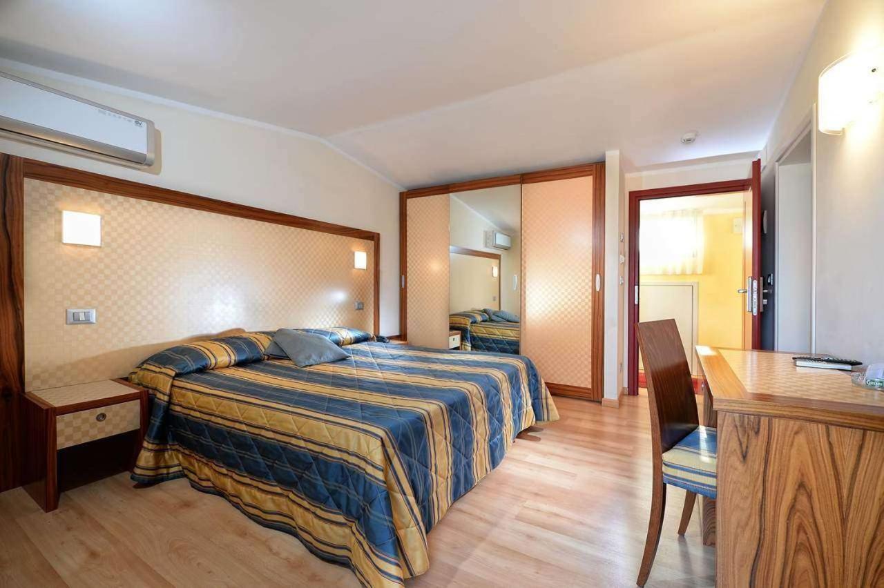 Junior Family Hotel Cavallino-Treporti Exterior photo